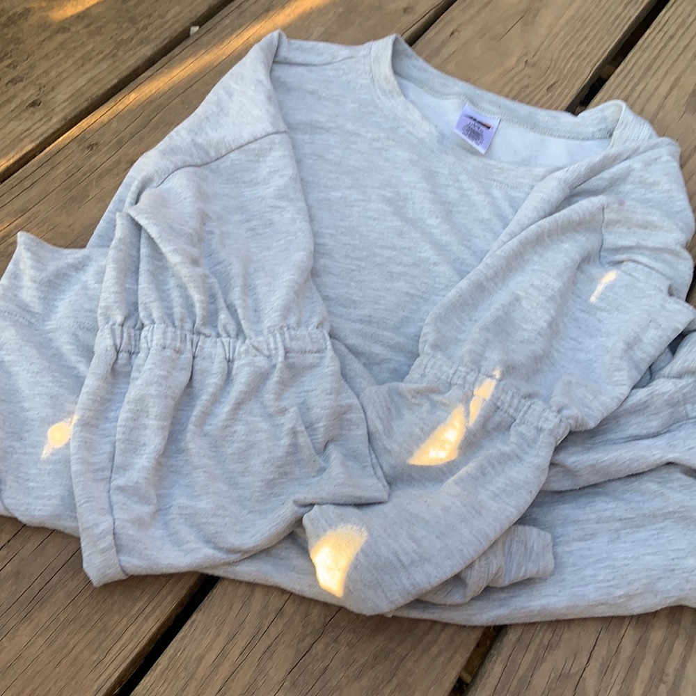 sweatshirt